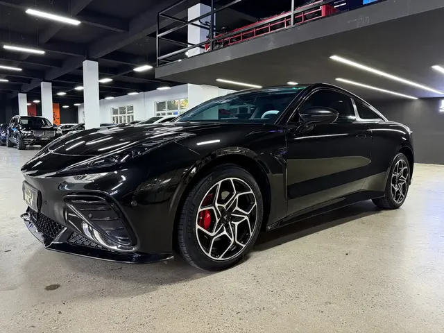 Nezha Auto Nezha GT 2023 580 AWD