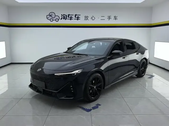 Changan UNI-V 2022 1.5T Premium Model