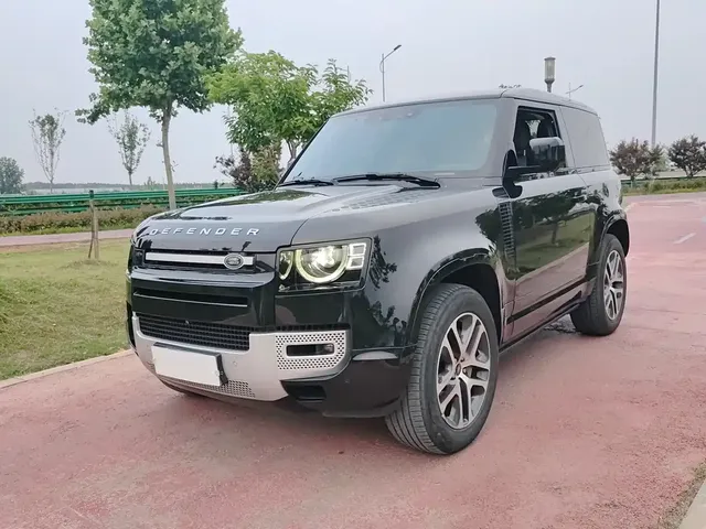 Land Rover Defender 2022 Model 90 3.0T P400 XS