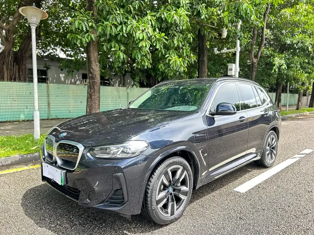 BMW iX3 2022 Facelift Leading Model