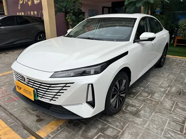 Changan Eado PHEV 2025 Smart New Blue Whale 145KM Battleship Edition