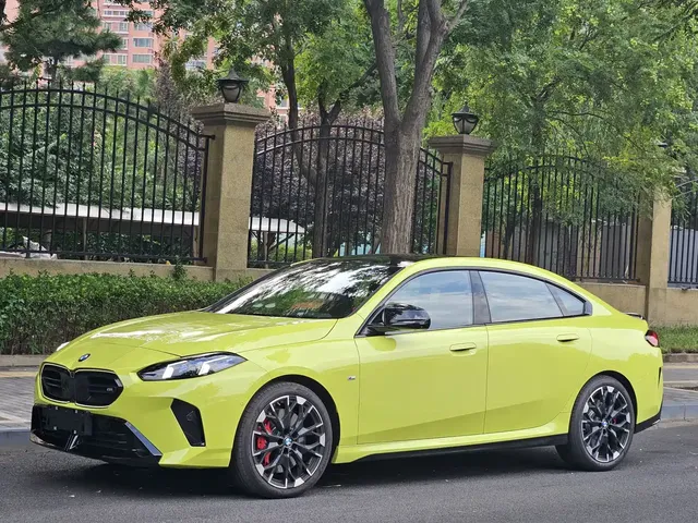 BMW M235L 2025 M235L