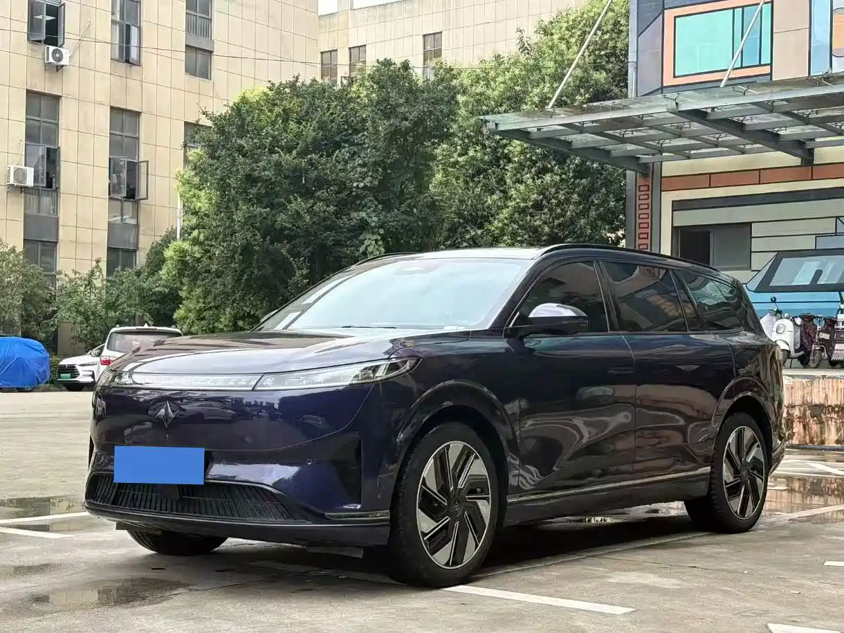Dongfeng Yipai eπ008 2024 636Max Pure Electric 6-Seater