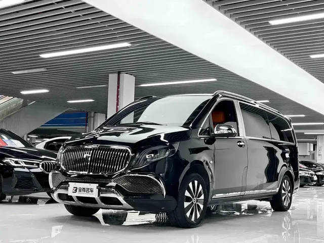Mercedes-Benz Vito 2023 2.0T Business 7-Seater