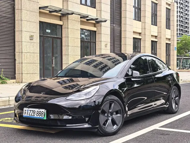 Tesla Model 3 2021 Standard Range Rear-Wheel Drive Upgrade