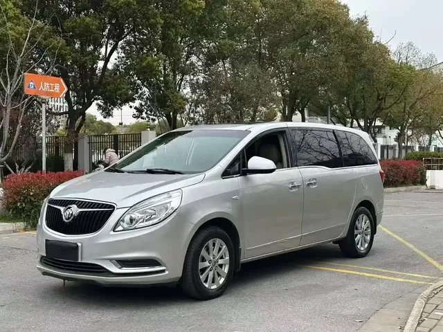Buick GL8 2017 25S Luxury China V