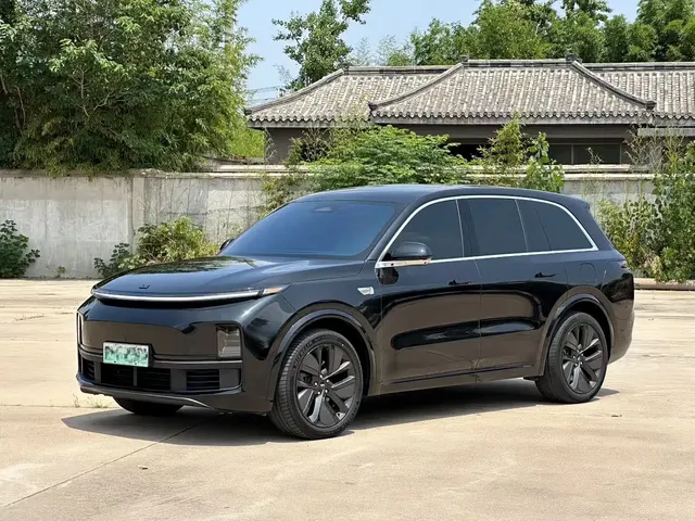 Li Auto Li L8 2024 Pro