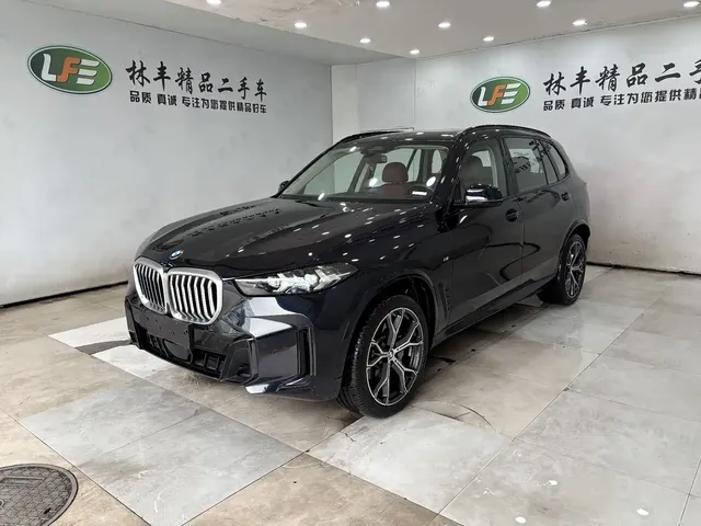 BMW X5 2025 Model xDrive 30Li M Sport Blackout Package