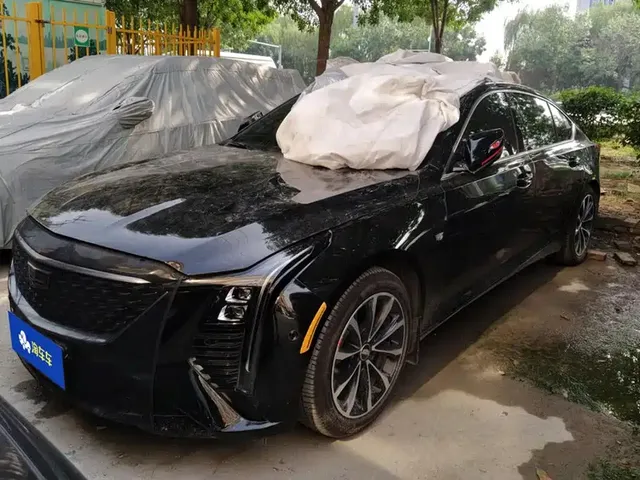Cadillac CT5 2025 Model 28T Urban Sport Edition