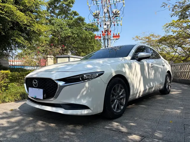 Mazda 3 Axela 2020 1.5L Automatic Sunroof Edition