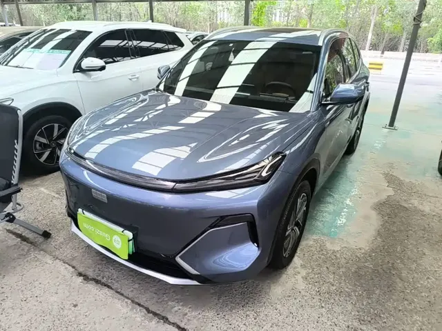 Geely Galaxy Starship 7 EM-i 2025 Model 120km Explorer+ Edition