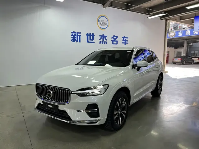 Volvo XC60 2025 B5 AWD Smart Luxury Edition