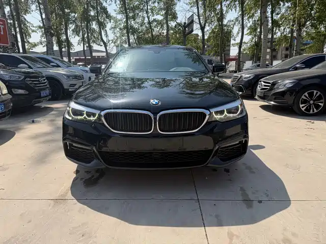 BMW 5 Series 2019 525Li M Sport Package