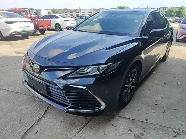 Toyota Camry 2021 2.5G Luxury Edition
