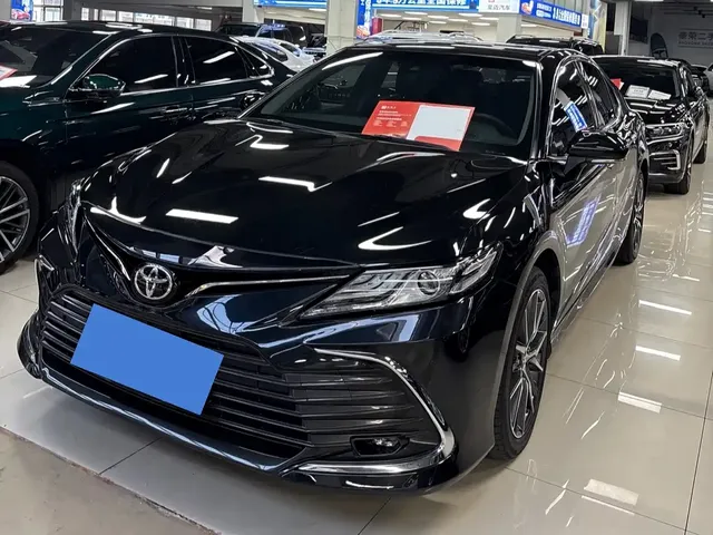 Toyota Camry 2021 2.5G Luxury Edition