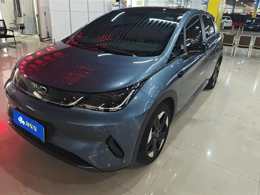 BYD Dolphin 2025 Smart Drive Edition 520km Knight Version