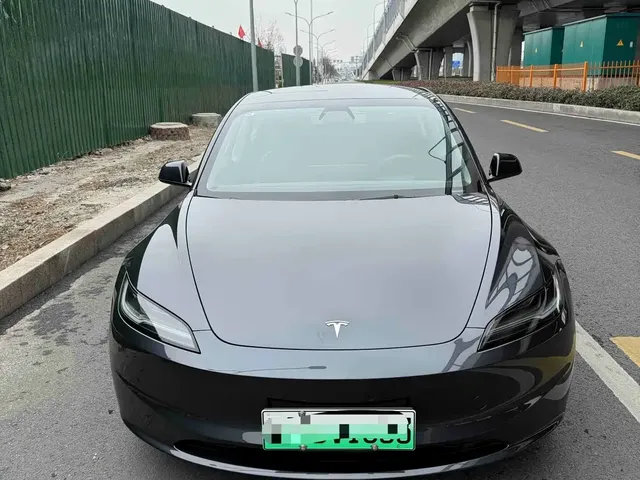 Tesla Model 3 2023 Long Range All-Wheel Drive