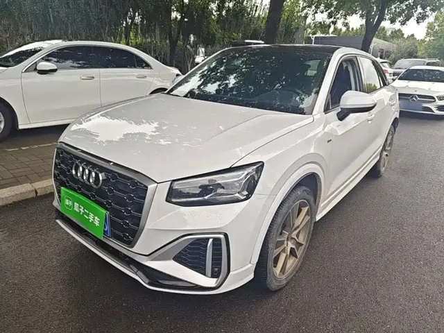 Audi Q2L 2022 35 TFSI Fashion Dynamic