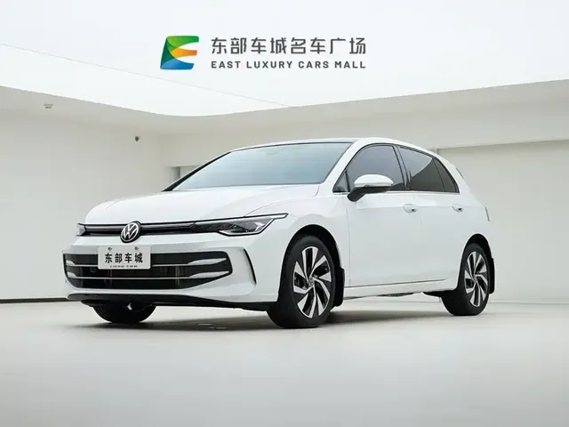 Volkswagen Golf 2025 300TSI Pro