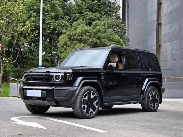 iCAR V27 2026 200KM AWD Falcon 500