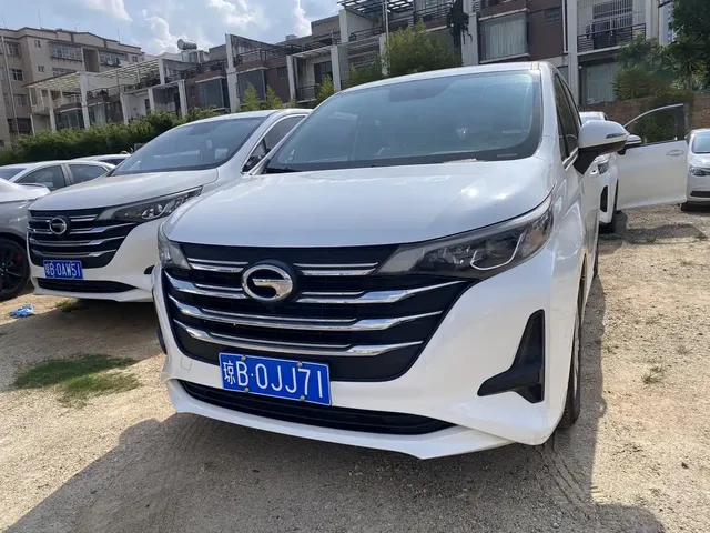 GAC Trumpchi M6 2021 270T DCT Elite Edition (7-Seater)