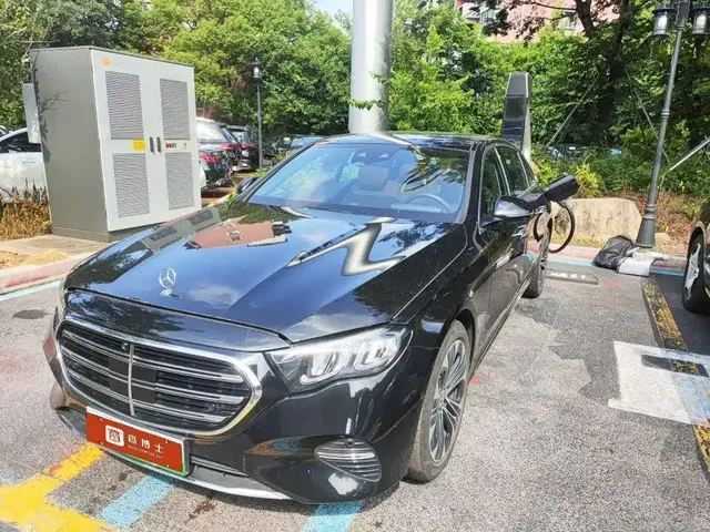Mercedes-Benz E-Class New Energy 2024 E 350 e L Plug-in Hybrid Sedan