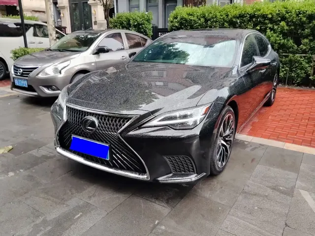Lexus LS 2021 500h Excellence Edition