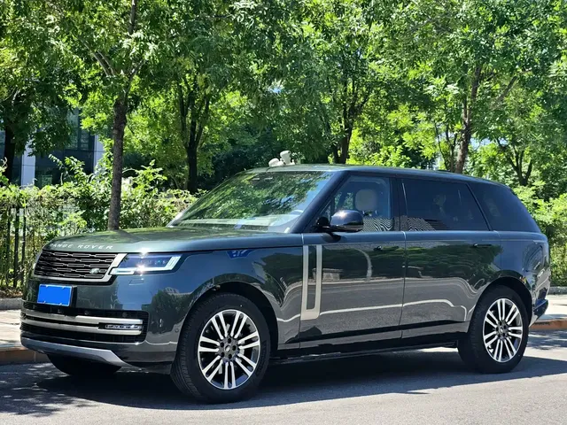 Land Rover Range Rover 2024 3.0 L6 400PS Golden Age Extended