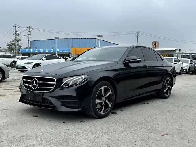 Mercedes-Benz E-Class 2017 E 200 Sport 4MATIC