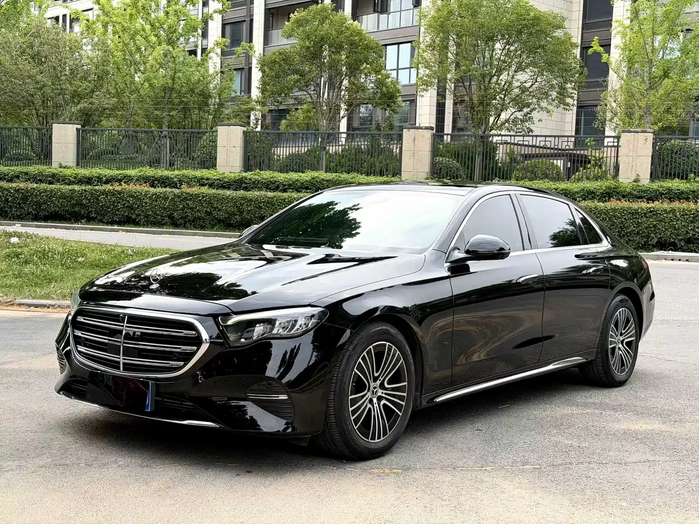 Mercedes-Benz E-Class 2024 Model E 260 L