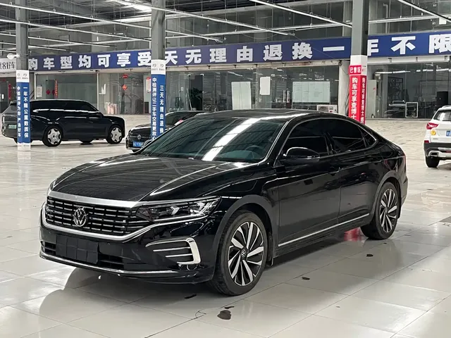 Volkswagen Passat 2026 Outstanding Edition 330TSI Elite Version