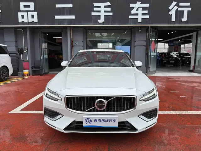 Volvo S60 2024 B4 Elegance Luxury Edition