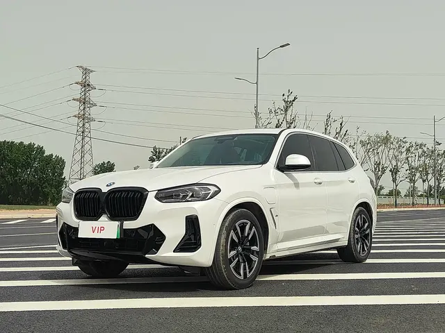 BMW iX3 2024 Leading Edition