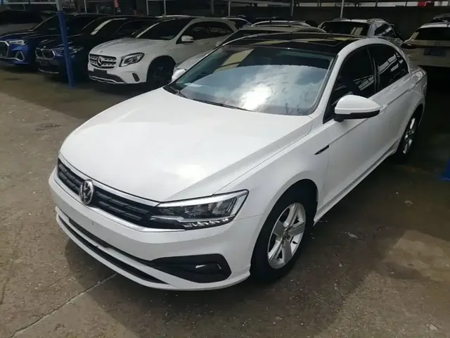 Volkswagen Lamando 2021 230TSI DSG Fashion Edition