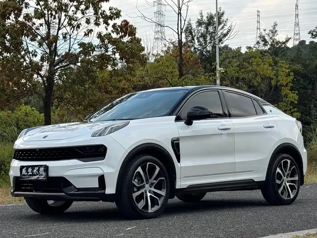 Lynk & Co 05 2020 2.0TD 4WD Halo Edition