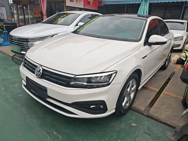 Volkswagen Lamando 2021 230TSI DSG Fashion Edition