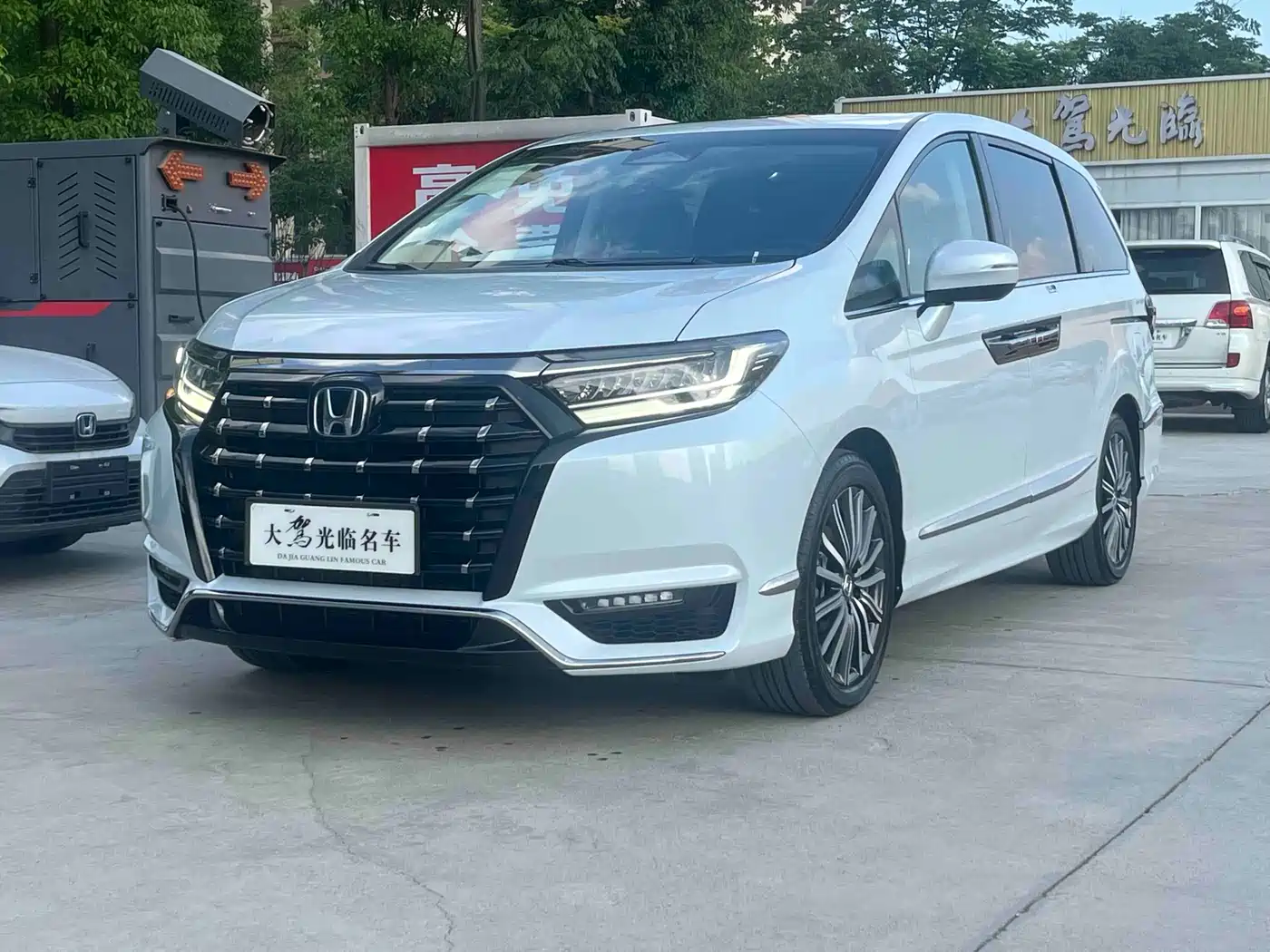 Honda Elysion 2024 2.0L e:HEV Luxury Edition