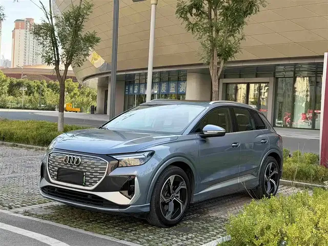 Audi Q4 e-tron 2024 40 e-tron Creation Edition