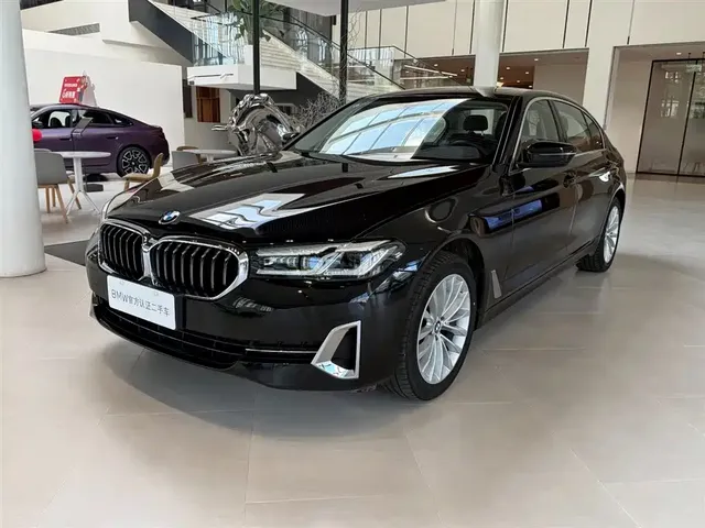 BMW 5 Series 2022 Model Second Facelift 525Li Luxury Package