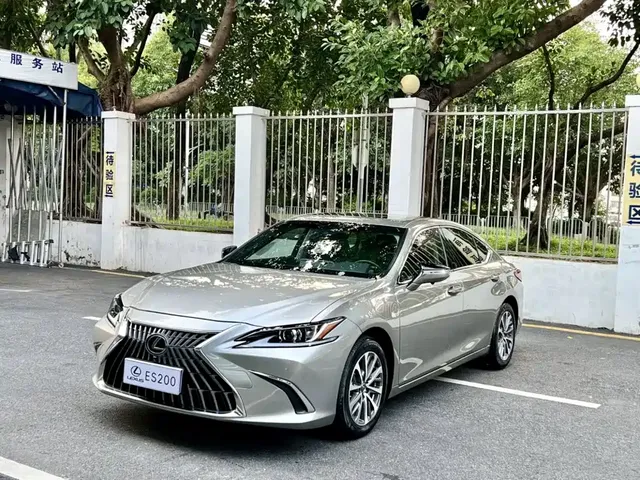 Lexus ES 2021 200 Excellence Edition