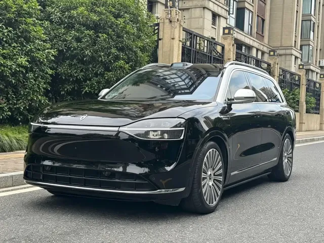 AITO Wenjie AITO M9 2025 Extended Range Ultra 52kWh 6-Seater