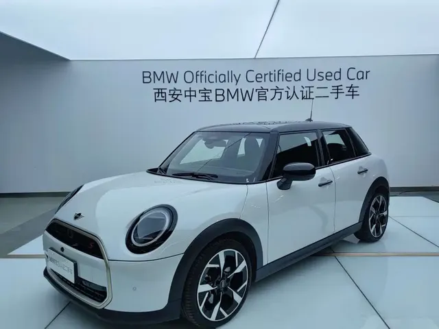 MINI MINI 2025 Model 2.0T COOPER S Artist 5-Door