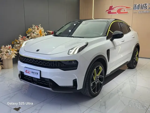 Lynk & Co 05 2020 2.0TD 2WD Shine Halo
