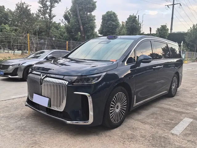 Voyah Auto Voyah Dreamer 2025 Model PHEV 4WD Premium QianKun Edition