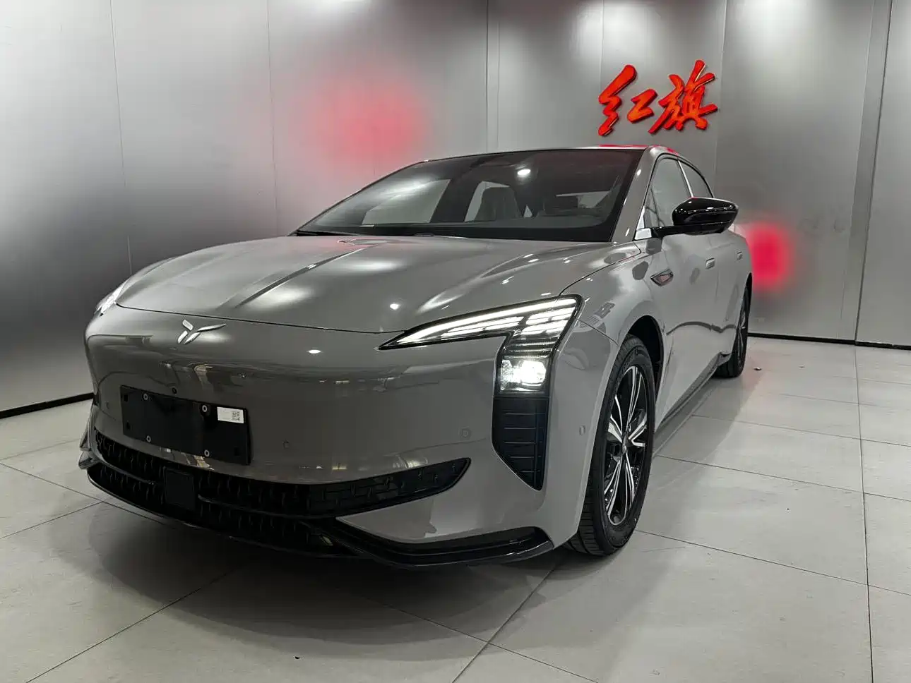 Hongqi EH7 2024 Model 820 Pro