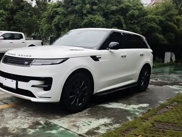 Land Rover Range Rover Sport 2024 400PS Dynamic SE