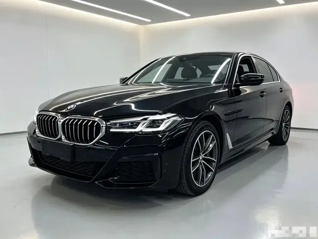 BMW 5 Series 2021 525Li M Sport Package