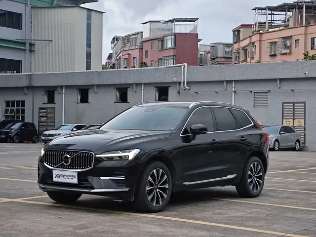 Volvo XC60 2024 B5 AWD Zhiyuan Luxury Edition