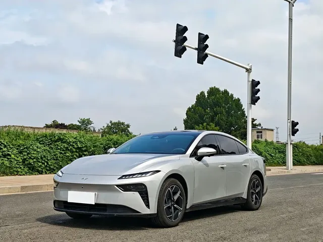 Dongfeng Yipai eπ007 2025 Pure Electric 650Pro Cruise Edition