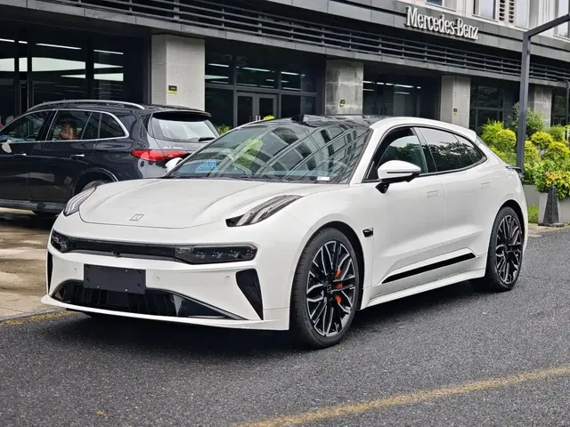 ZEEKR 001 2025 YOU Edition 100kWh AWD